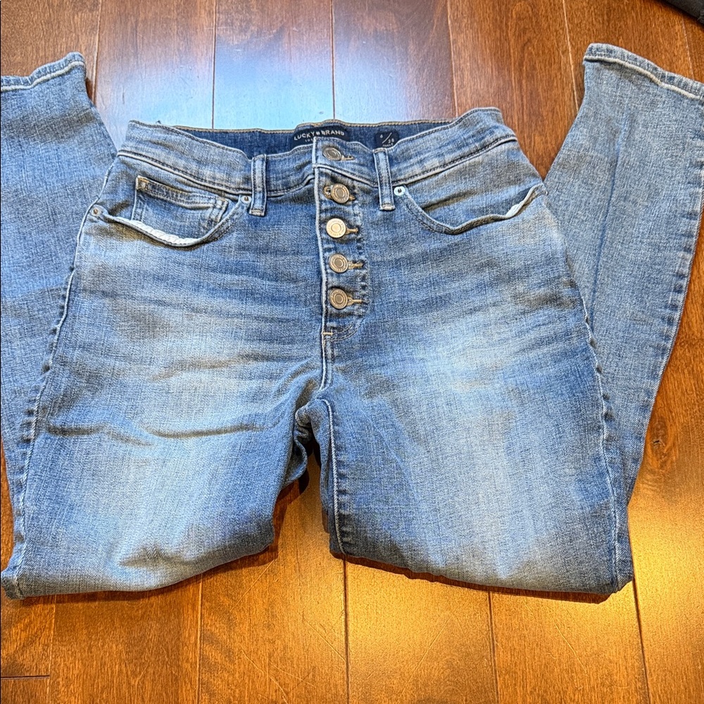 Lucky Brand Women’s Skinny Jeans in Light Blue Wash